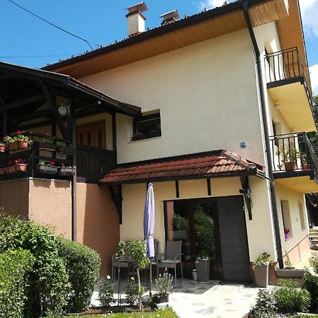 Kuca Maric Mackat Bed and Breakfast Exterior foto